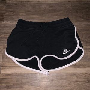 Women’s Nike Shorts XS